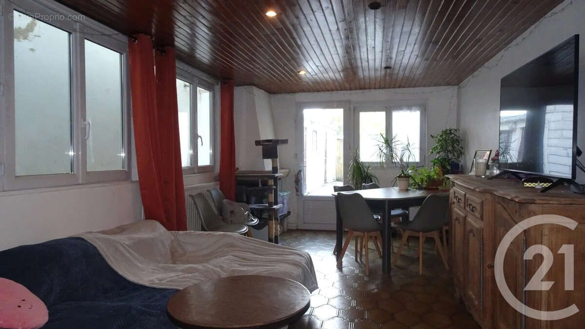Maison à HARBONNIERES