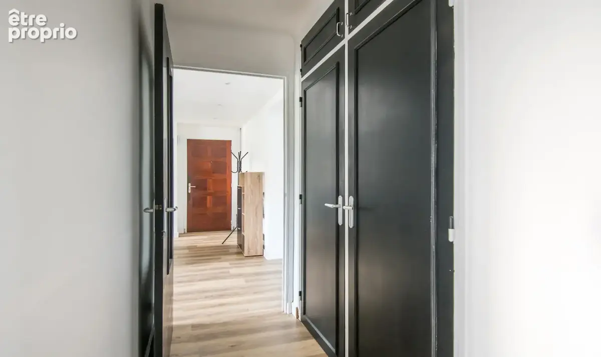 Appartement Rodez T3 76.48 m2 balcons, cave... - photo 5