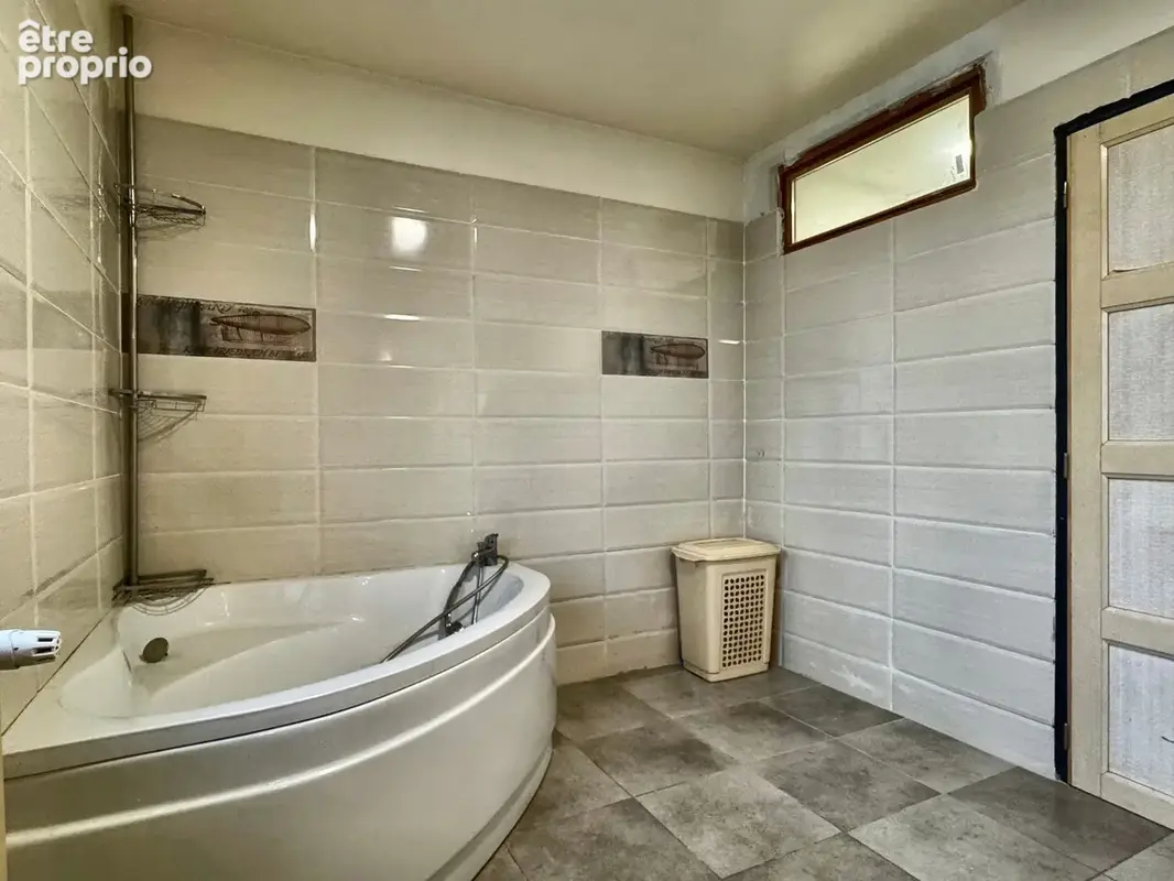 ALBERTVILLE – Maison rénovée de 147,64 m² – 4 chambres – Terrain 237 m² - photo 16