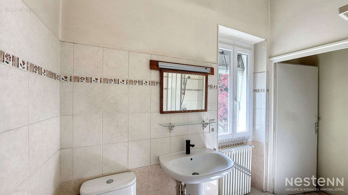 A Vendre Maison de 103 m² avec garages en sous-sol et jardin proche du chemin de Compostelle - photo 7