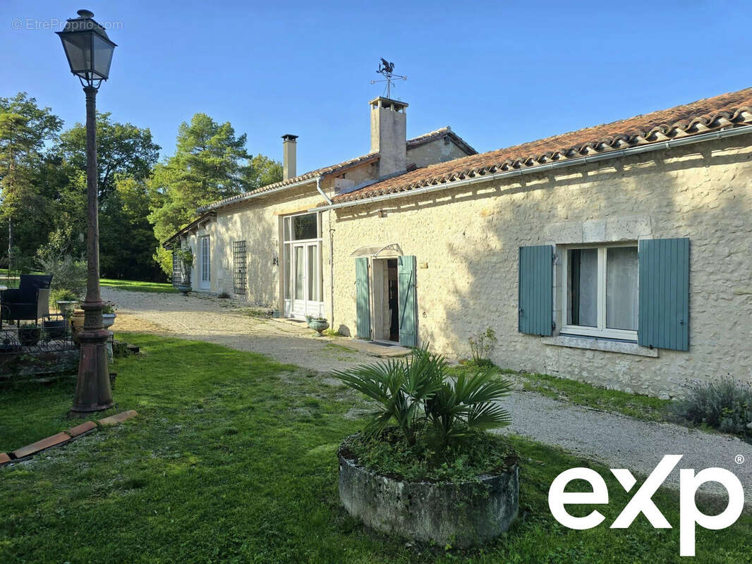 Maison à VERTEILLAC