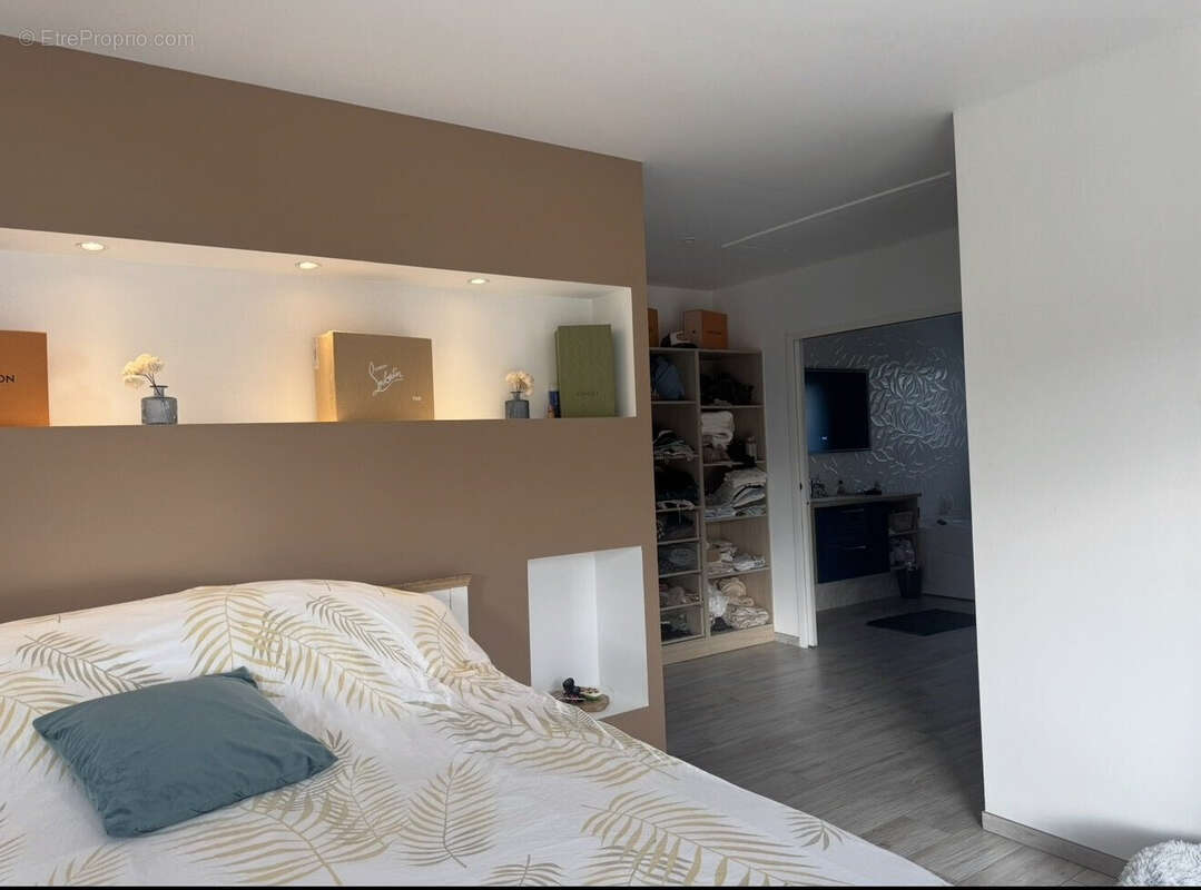 Maison à ENVERMEU