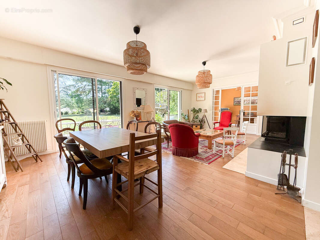 Maison à LA CHAPELLE-SUR-ERDRE