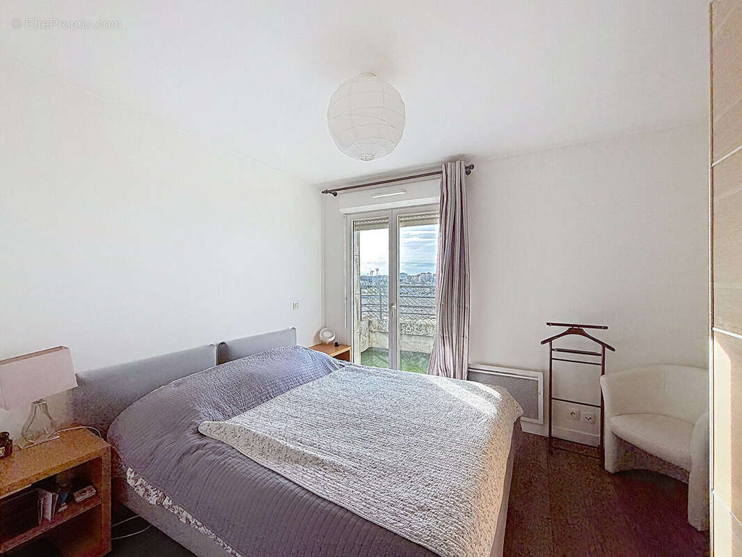 Appartement à LE PLESSIS-ROBINSON