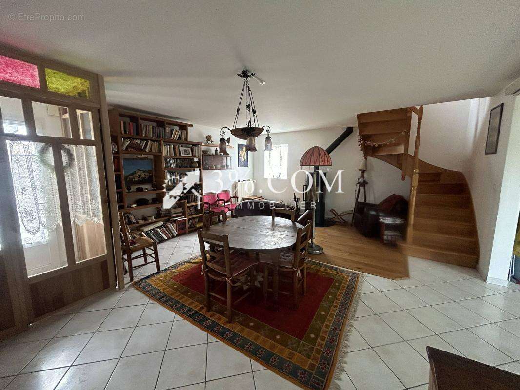 Maison à LA TURBALLE