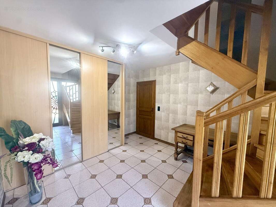 Maison 215 m² à Hagondange  - photo 4
