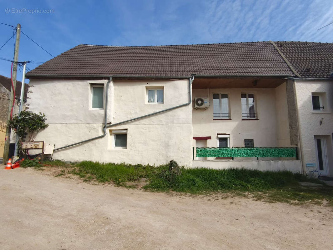 Maison à LEUVILLE-SUR-ORGE