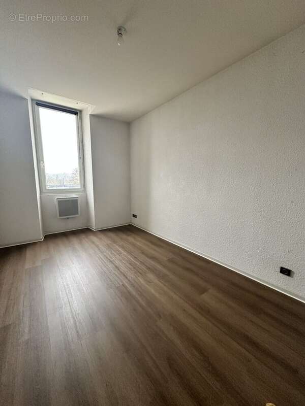 Appartement à COUTRAS