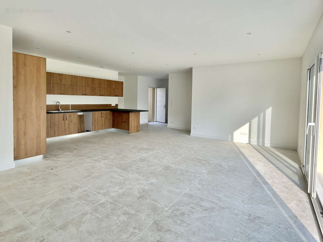 Maison à BRETTEVILLE-SUR-LAIZE