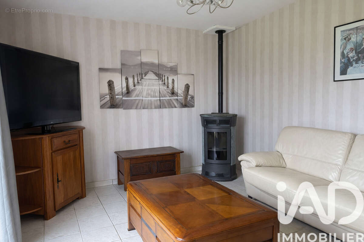 Maison 124 m² à Villeperdue  - photo 6