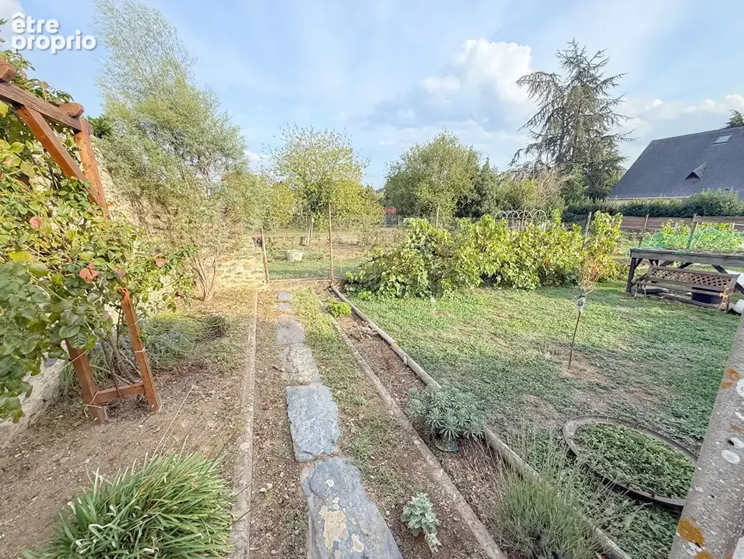 Maison à vendre à Beaulieu sur Layon avec trois chambres et garage - photo 9