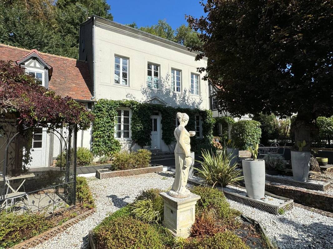 Maison à BERNAY