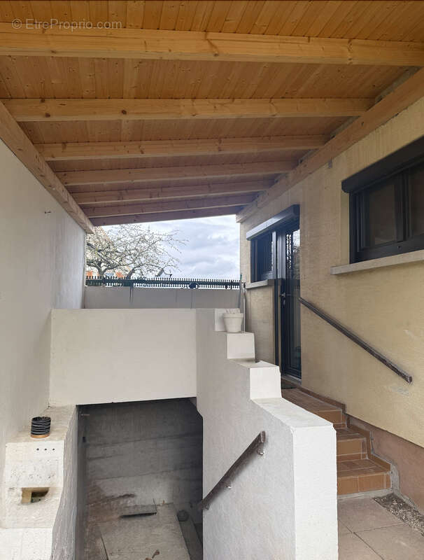 Maison à STEINBRUNN-LE-HAUT