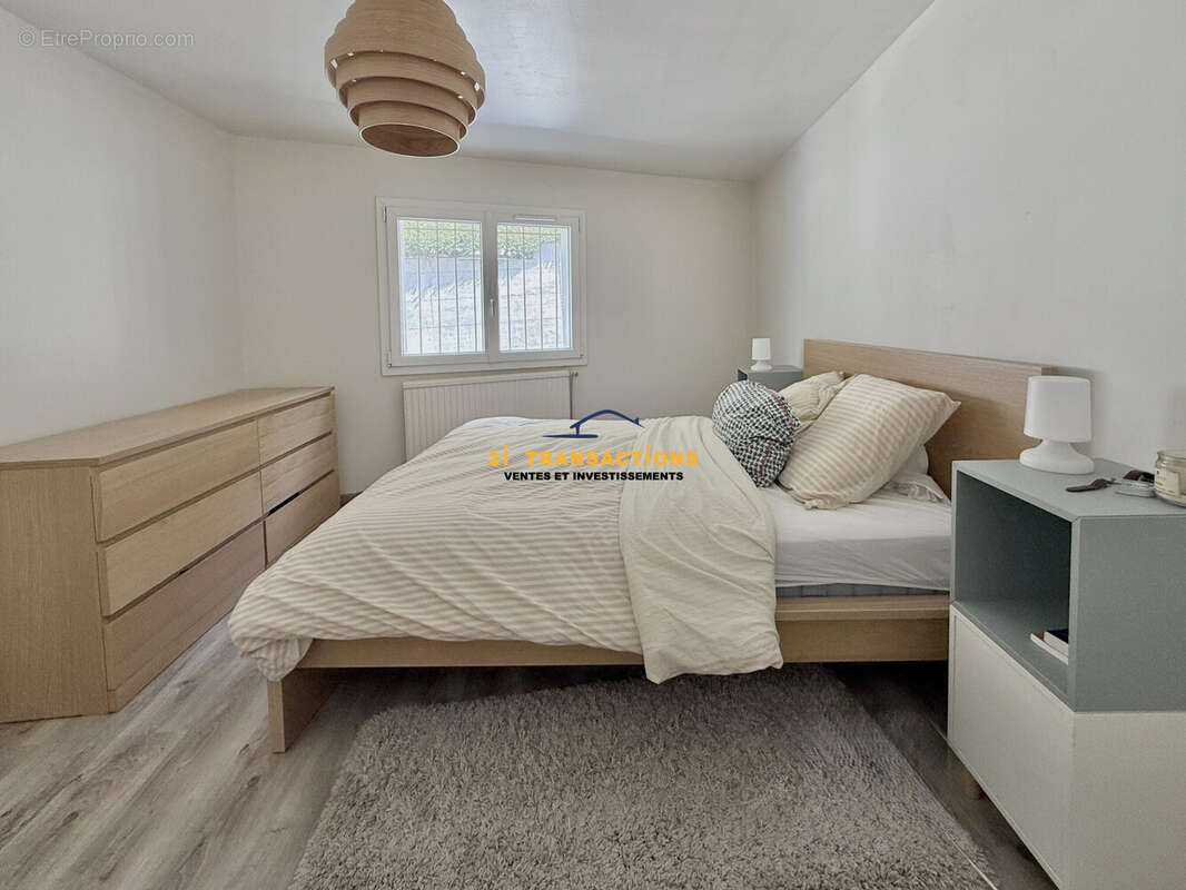 Maison à SAINT-PRIEST-EN-JAREZ