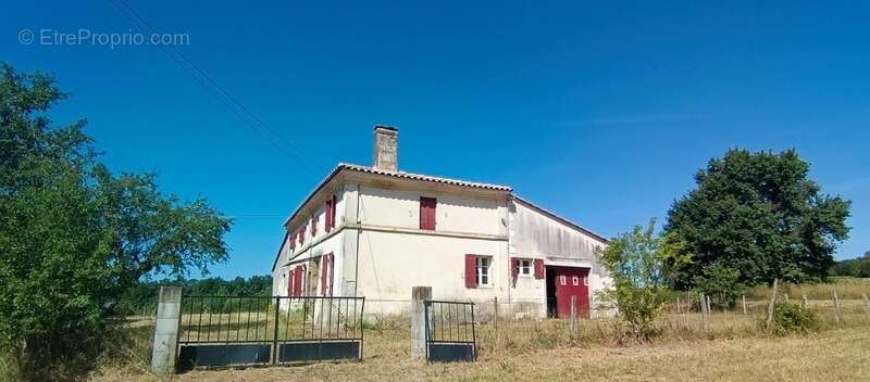 Maison à vendre 4 pièces + grange SAINT CHRISTOPHE DE DOUBLE (33) - photo 3
