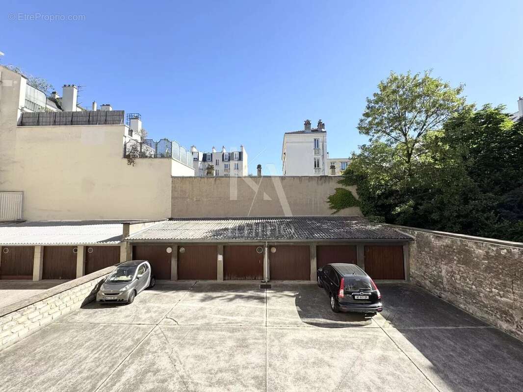 Appartement à NEUILLY-SUR-SEINE