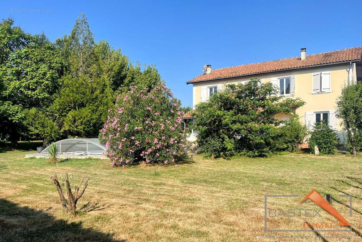 Maison spacieuse avec piscine et grands extérieurs à Mane 31260 - photo 19