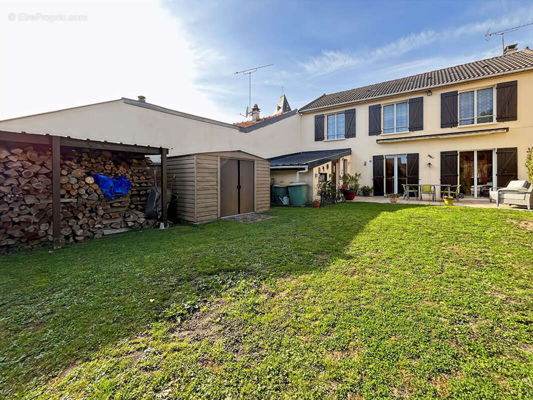 Maison à SAULX-LES-CHARTREUX