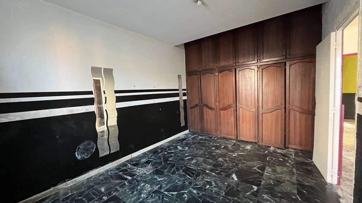 Appartement à PORT-DE-BOUC