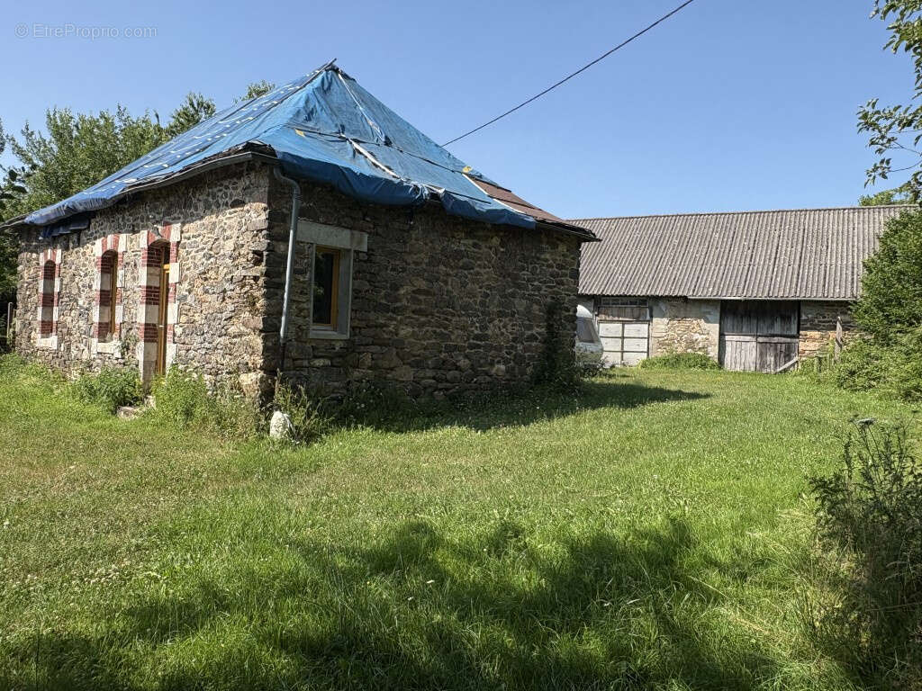 Maison à LAGRAULIERE