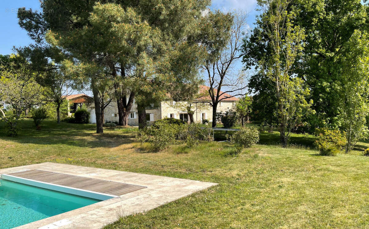 à vendre Gers propriété sur 7,5 ha côté Lectoure - Maison à LECTOURE