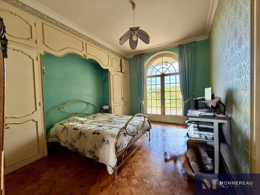 Belle maison en pierre avec grand terrain - photo 10