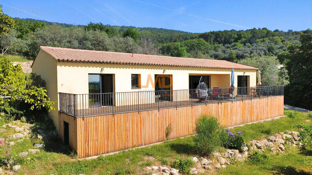Maison à CALLAS