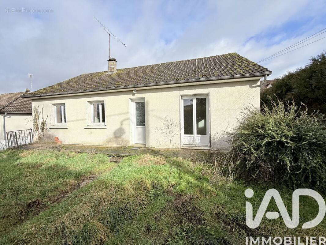 Photo 1 - Maison à LA MACHINE