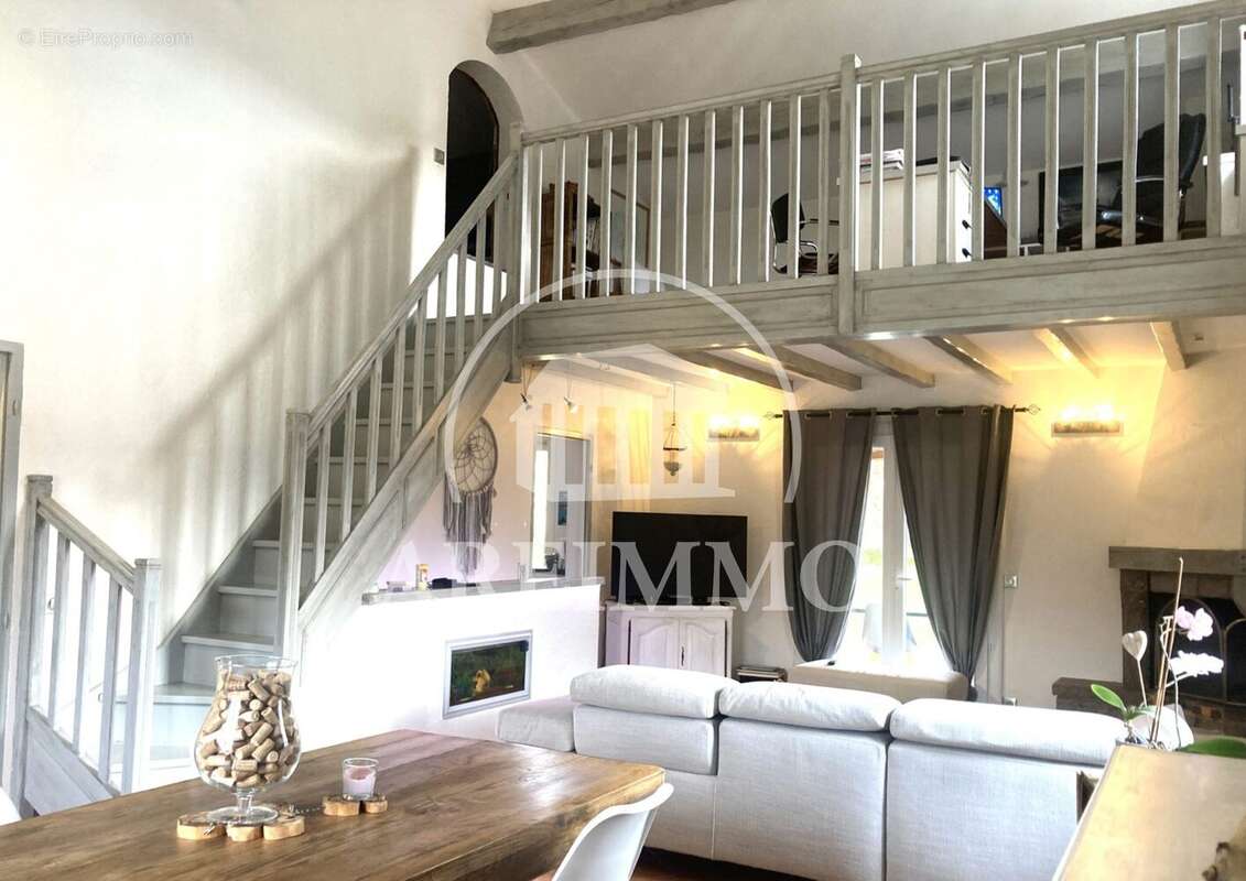 Maison 146 m² à Saint-Bauzille-De-Putois  - photo 4