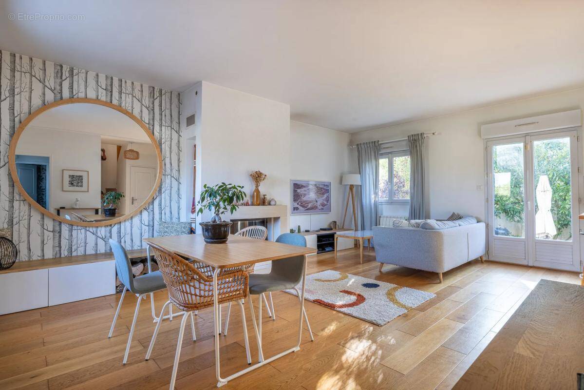 Maison à NOISY-LE-GRAND