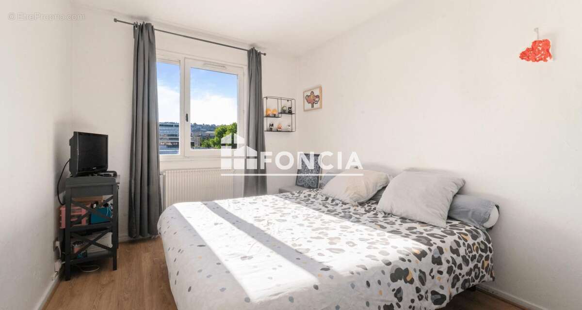 Appartement à LYON-7E
