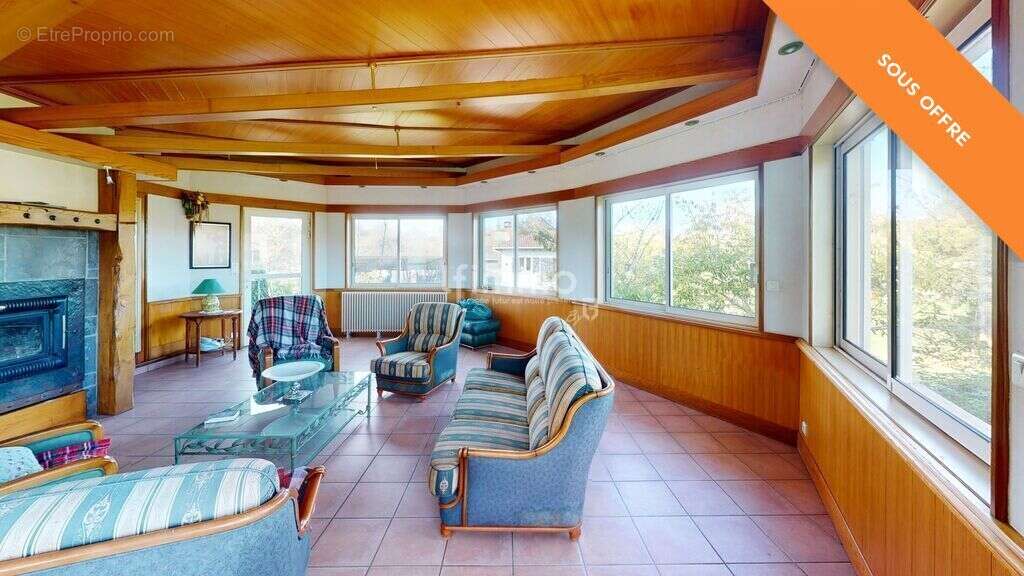 Maison à RION-DES-LANDES