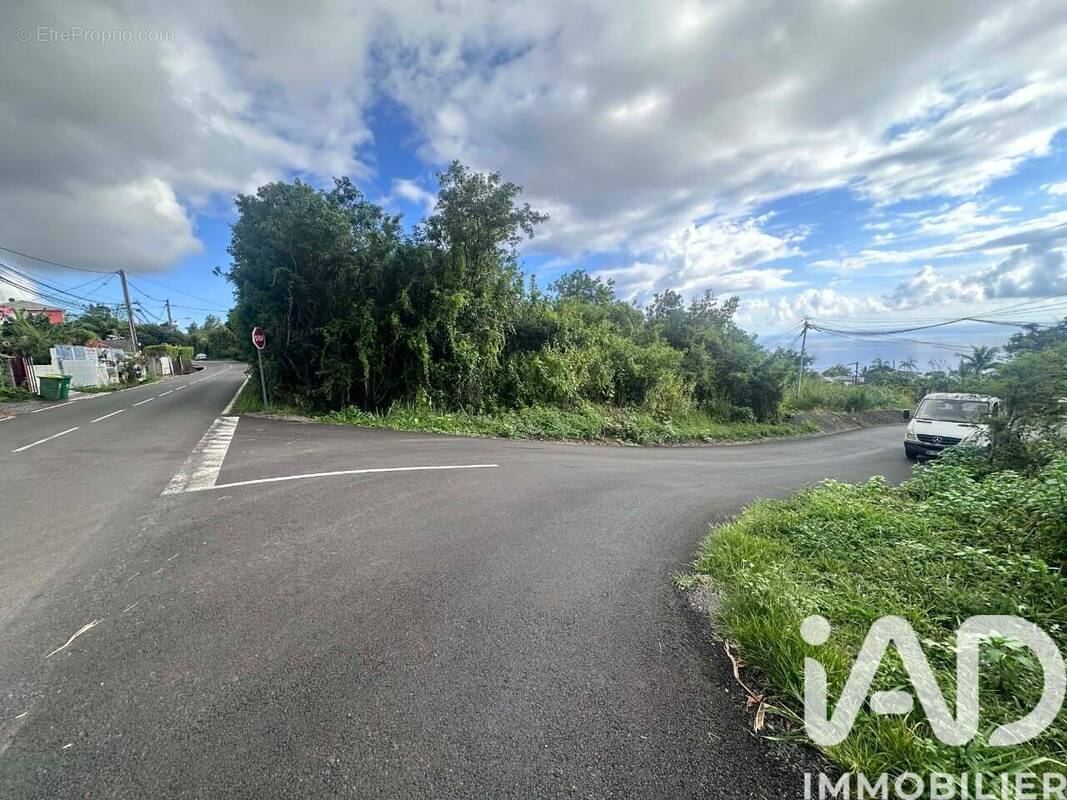 Photo 1 - Terrain à SAINT-PIERRE