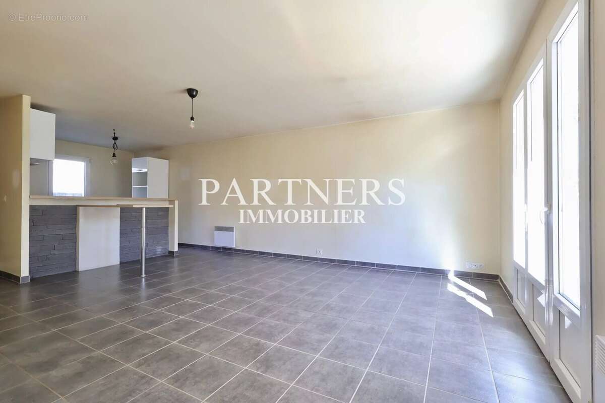 Appartement à SALON-DE-PROVENCE