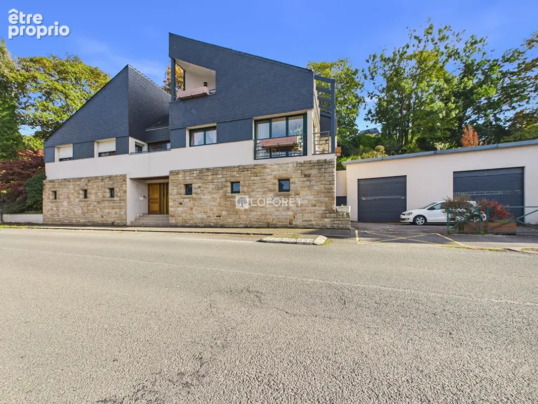 Maison Chateaulin 7 pièce(s) 218 m2 - photo 1