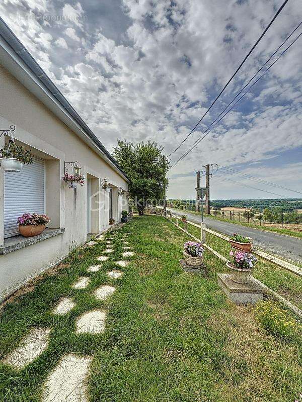 Maison à MONTMIRAIL