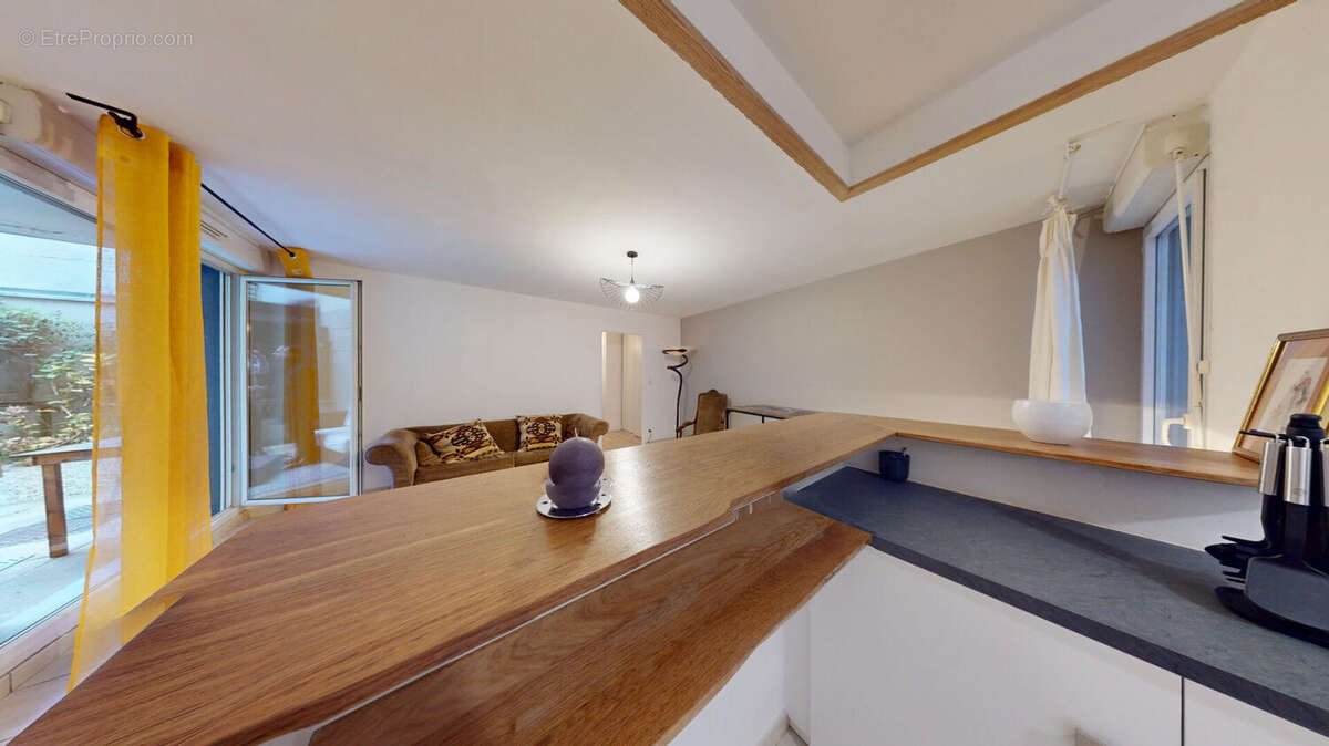 Appartement à PARIS-19E