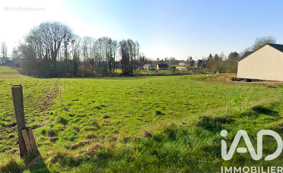 Terrain 978 m² à Guivry  - photo 2