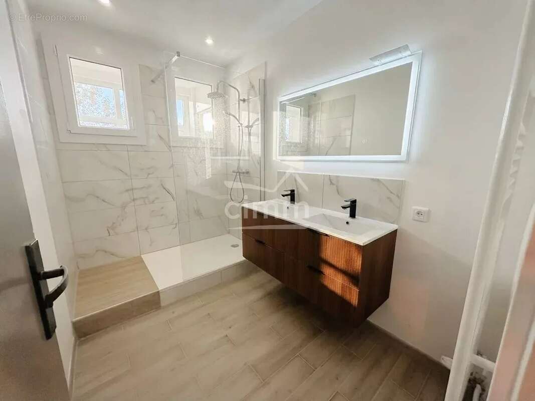 Appartement T3 de 80 m² refait à neuf - photo 5