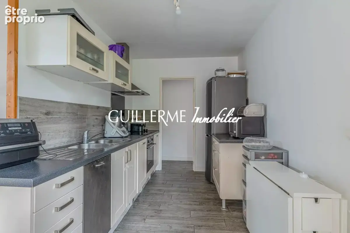 Dardilly – Duplex 3 Chambres– Deux balcons, garage & cave - photo 6