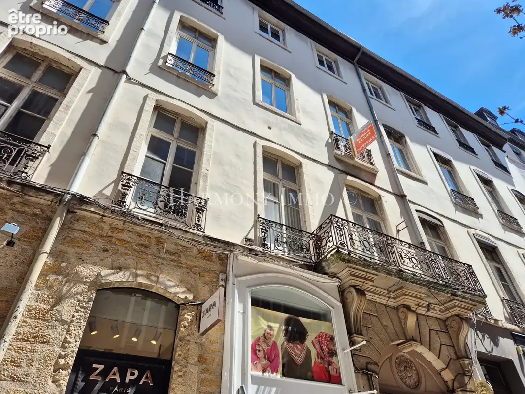 Bel appartement ancien de 167 m2 en dernier étage à 2 pas de la place Bellecour - photo 17