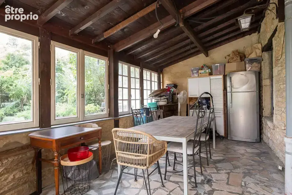 Propriété de caractère et rénovation d'exception à Limas - photo 16