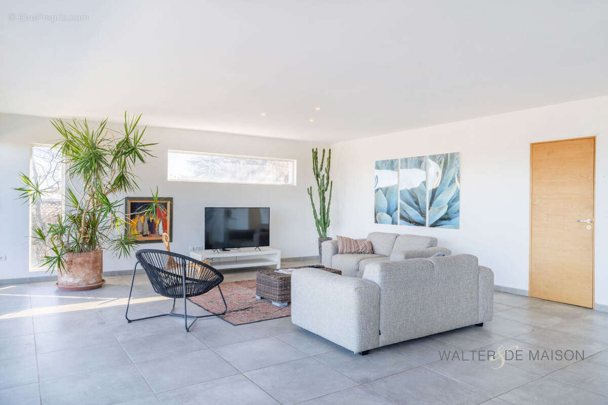 Maison à ROCHEFORT-DU-GARD