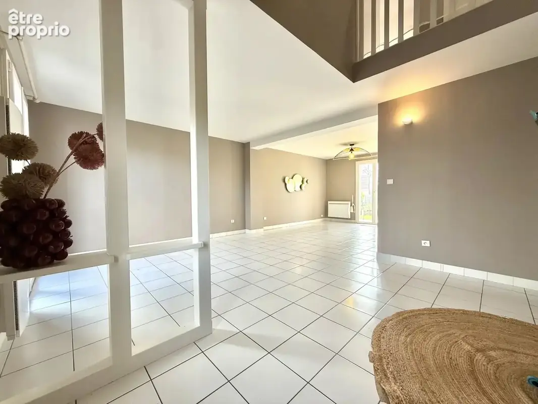 Maison F5 de 97 m2 avec Garage, Jardin, et Dépendance - photo 4