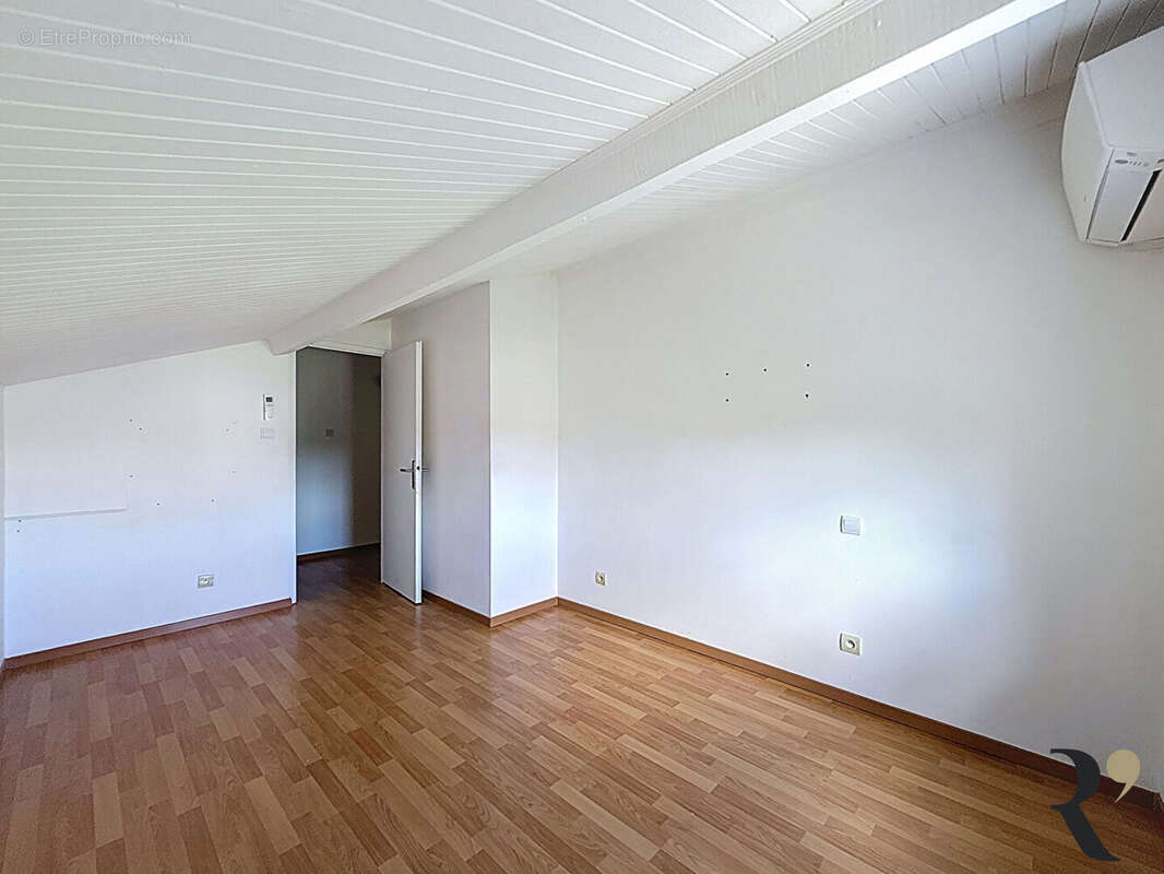 Maison à SAINTE-FOY-D&#039;AIGREFEUILLE