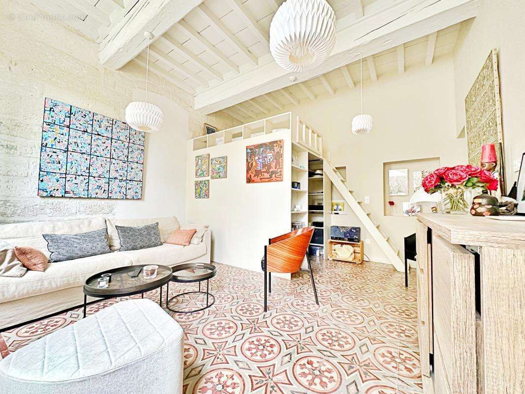 Appartement à VILLENEUVE-LES-AVIGNON