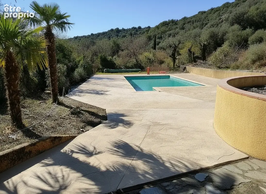 3 habitations, piscine et fort potentiel ! - photo 1