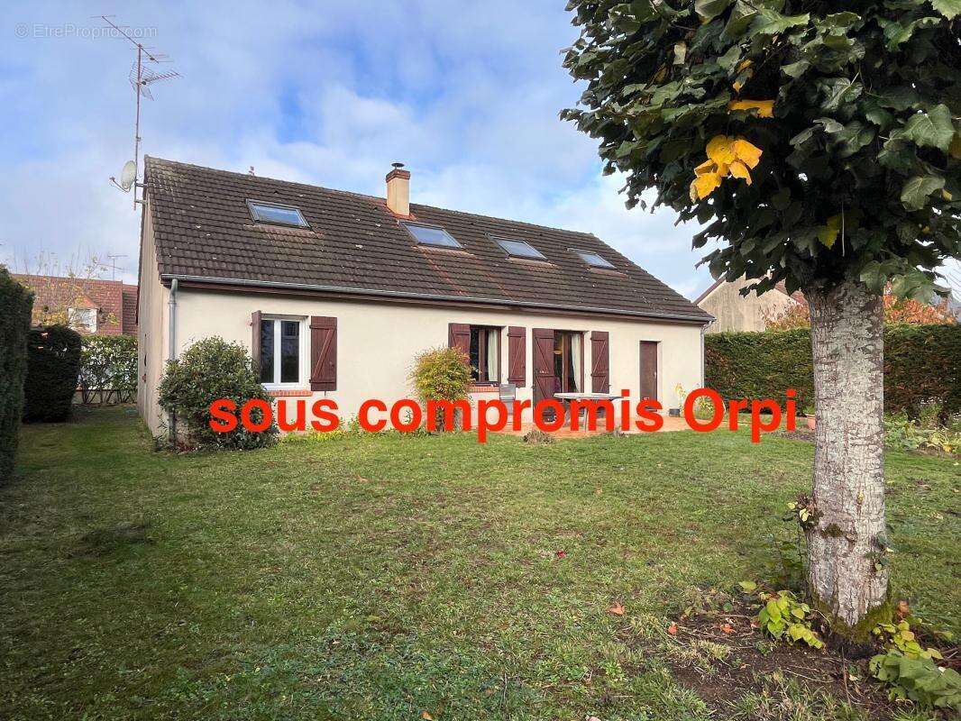 Maison à SAINT-DENIS-EN-VAL