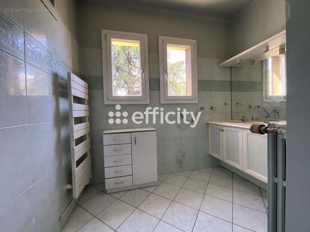 Maison à PRIVAS