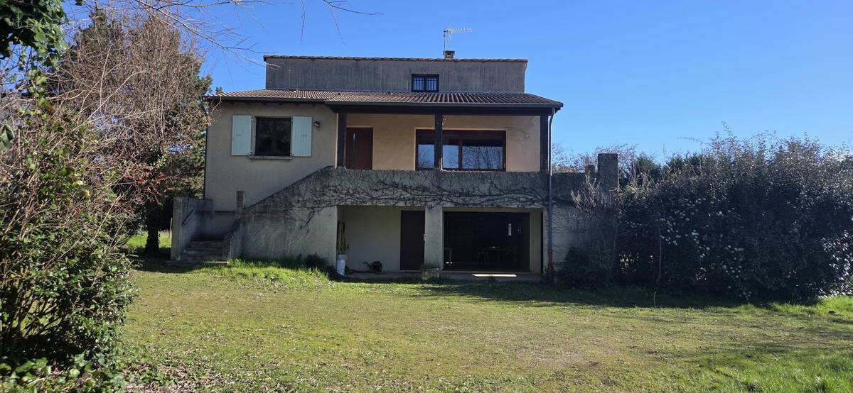 Maison à BEAUCHASTEL